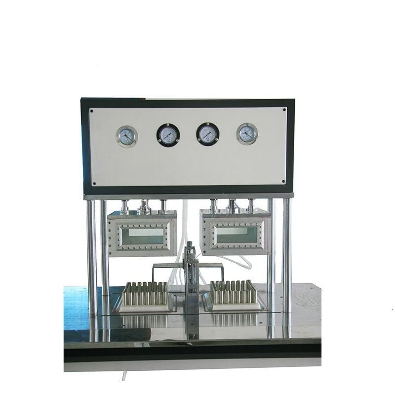 Vacuum linear filling machine